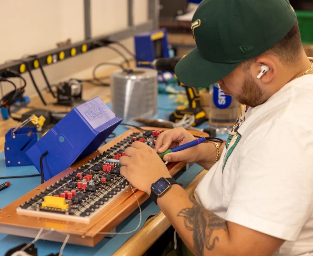 DanD’AgostinoRelentlessPre前级+Epic1600单声道后级