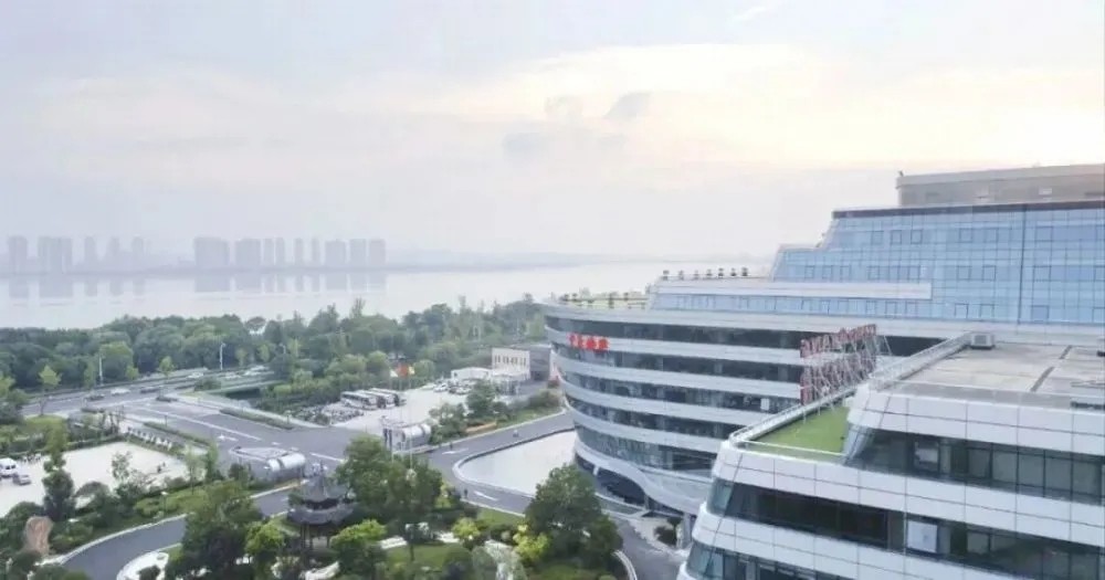 三大轮胎巨头登上工业百强榜,23年国内轮胎企业排名前十名