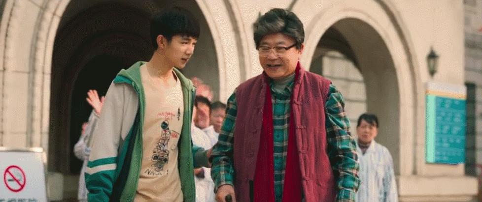 黄渤和陈思诚最新视频,上映3天就拿到票房冠军