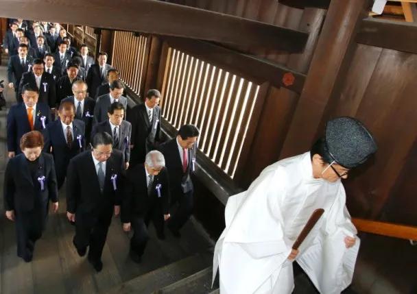 韩国排队被骗事件是真的吗,韩国被骗了钱会原路退回来吗