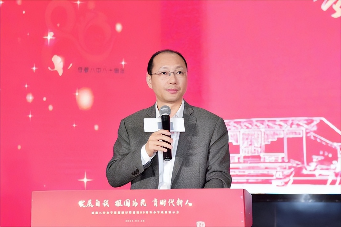 成都八中照片,成都八中66级