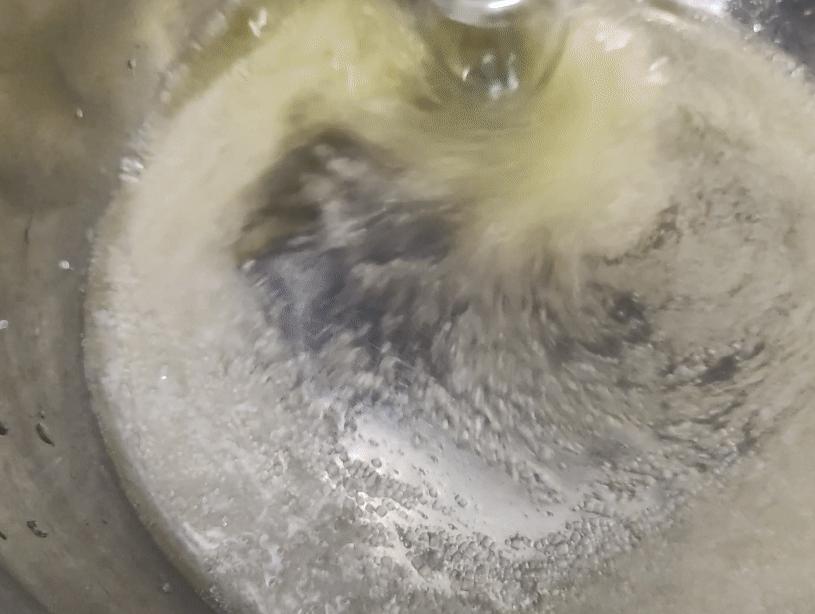 教你制作戚风蛋糕香甜美味喧软,一看就会做的戚风蛋糕详细做法