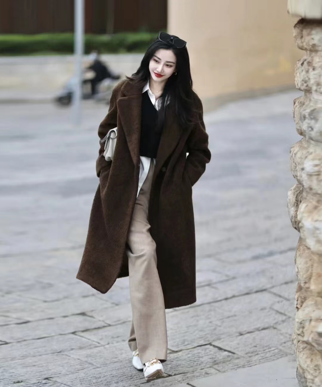 今年流行什么裤子女性穿着好看点,今年流行什么样的裤子最时髦漂亮