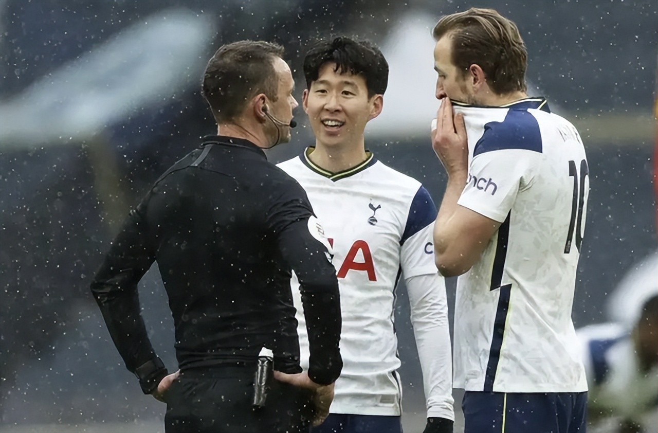 曼联最新转会信息今日,曼联求购莫德里奇