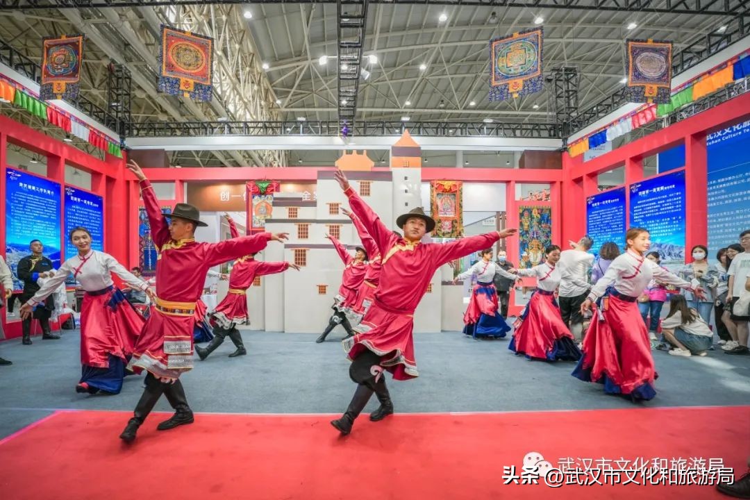 朱一龙武汉同款拍照姿势,武汉朱一龙同款机位