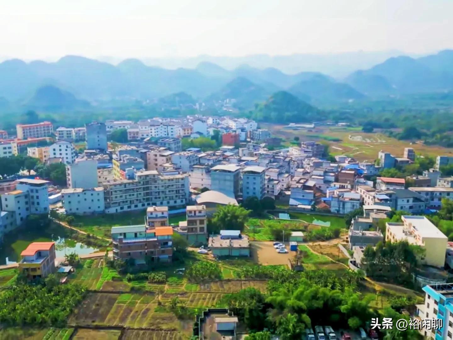 广西西部工业第一镇，是著名的铝材业基地，经济实力强悍