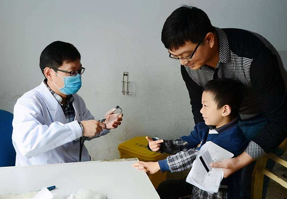 钟南山孙女感染新冠三天就好，年纪小恢复更快！给家长带来安慰