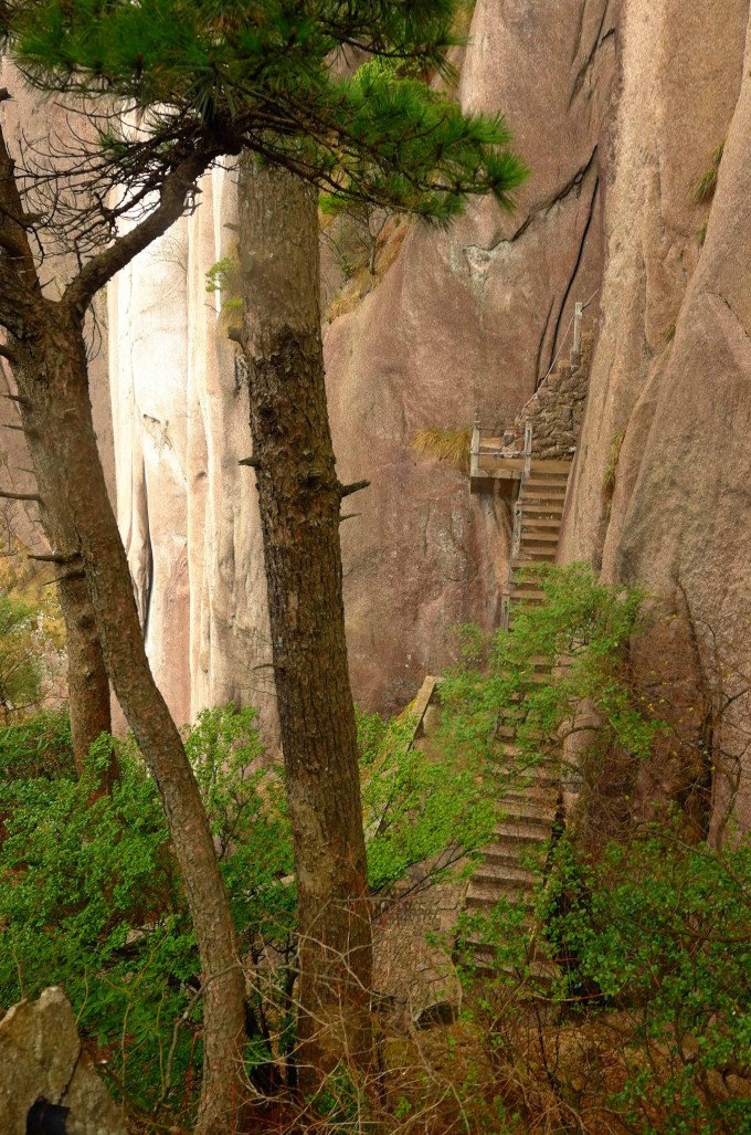 黄山慈光阁到玉屏楼步行多久,爬黄山从慈光阁开始的攻略