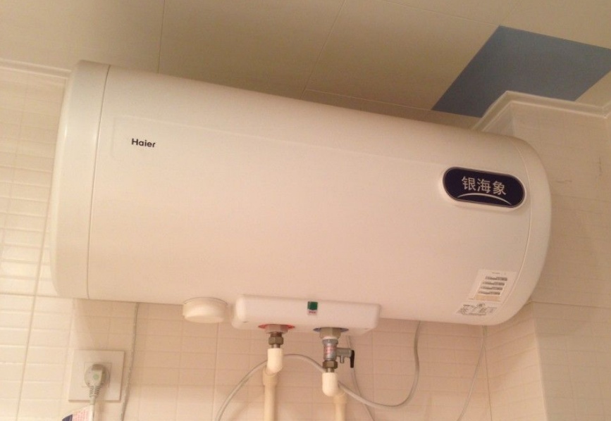 60升热水器一天洗两次澡耗电量,60升热水器一天多少电量