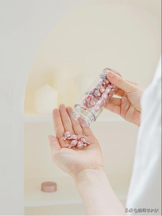 雅顿粉胶抗老精华液,雅顿粉胶和红宝石精华哪个抗老好