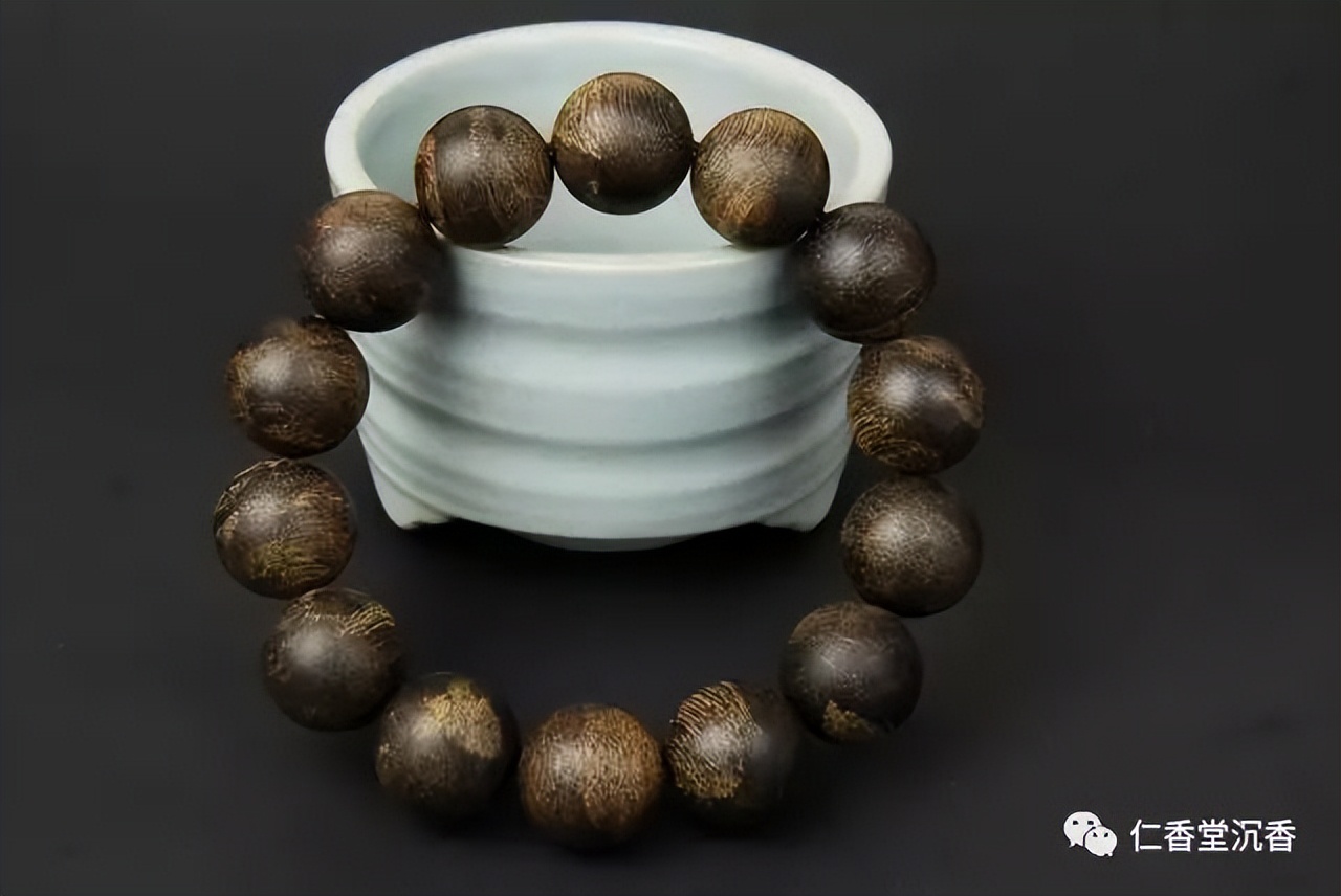 正宗沉香手串的价格多少,越南沉香手串价格表大全