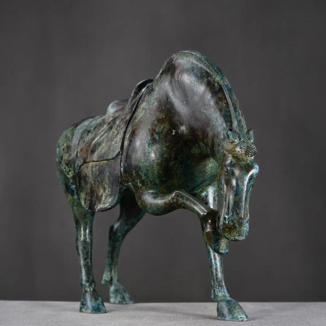 汉代青铜马重35公斤真品价格,汉代青铜马的铭文一般在哪个位置