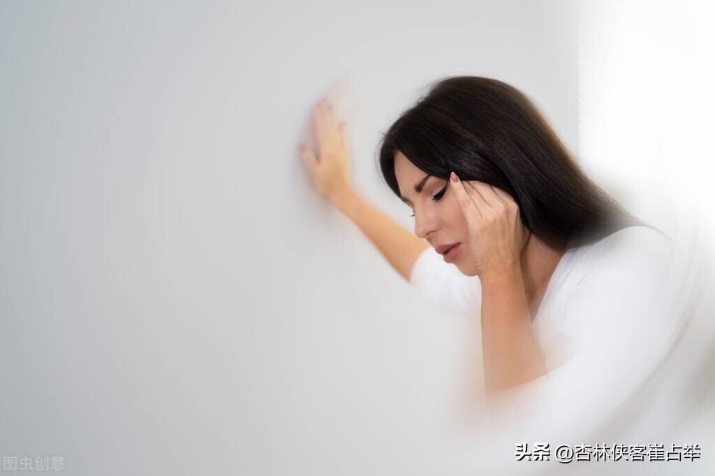 阴虚体质的人先补阴还是先补阳,阴虚阳亢用什么中成药补阴