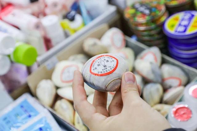 把穷写在包装上的老国货,因包装丑被嫌弃的老国货