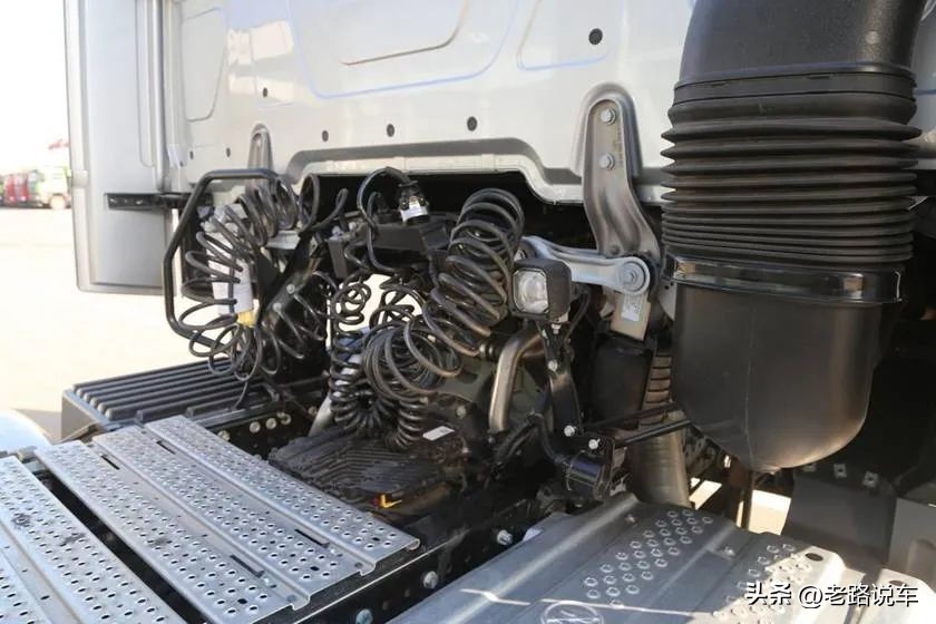 奔驰actros2653测评,国产奔驰重卡actros优享版