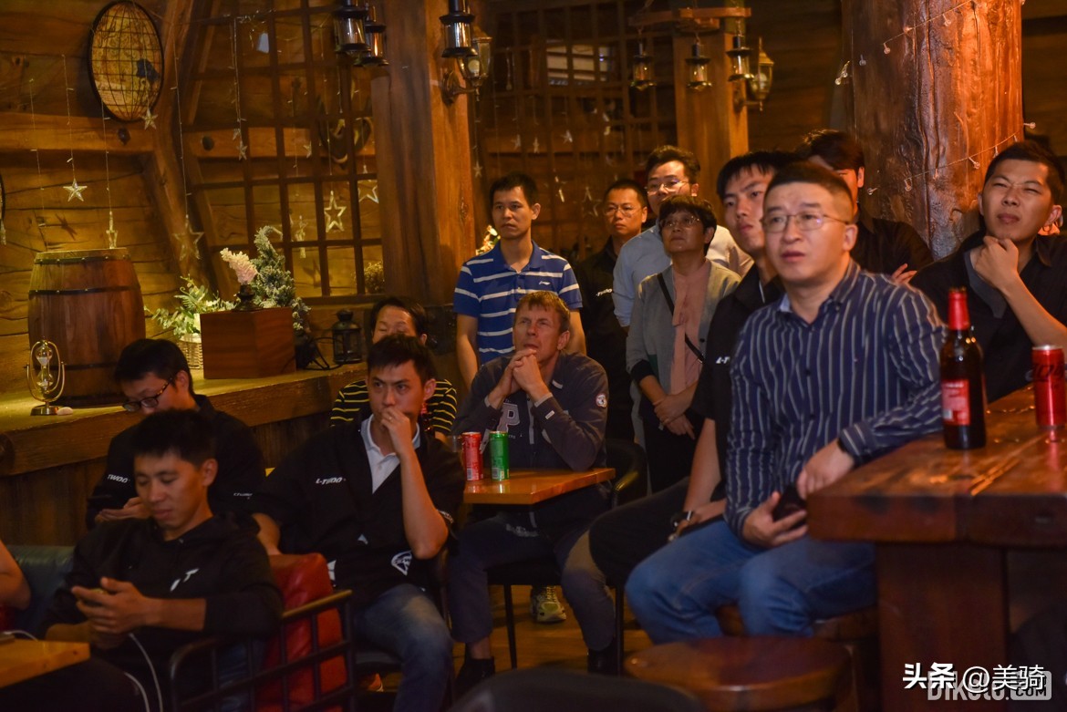 java全碳纤维油压碟刹改装,公路车碟刹电子变速套件推荐