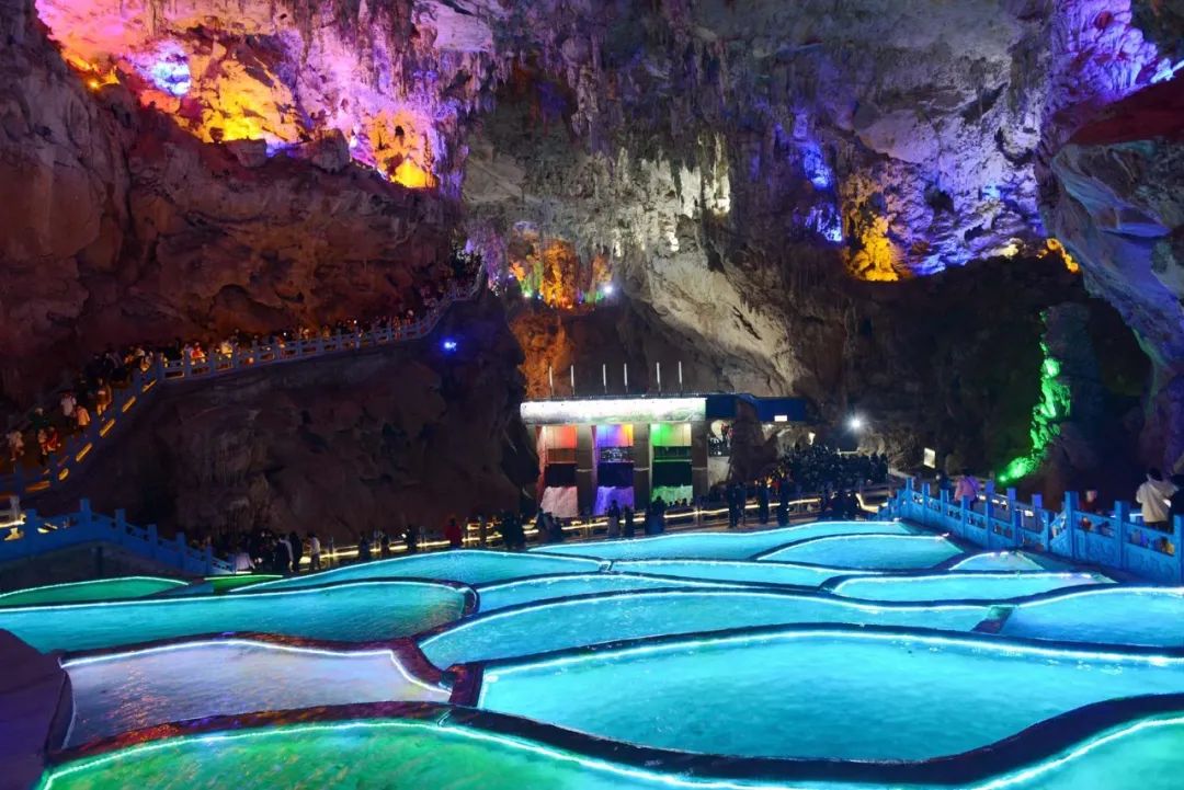 建水燕子洞免门票,建水燕子洞景区团购