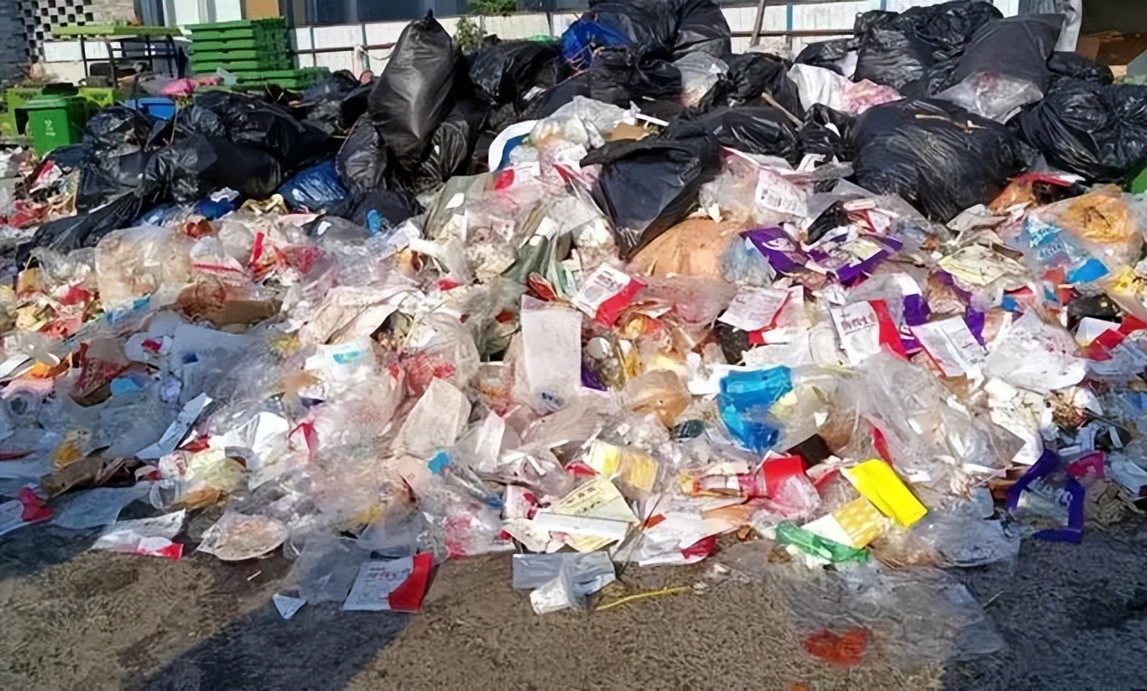 南锣里的烟火气,南锣鼓巷取消窗口售卖餐食