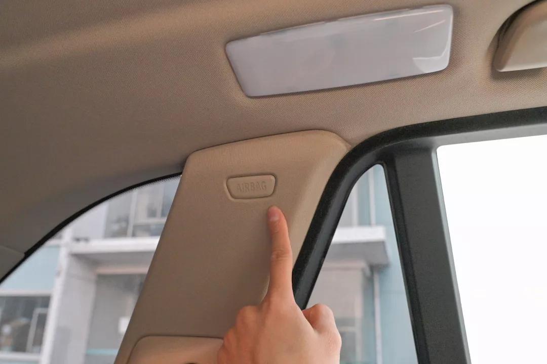 二手宝马x5黑武士顶配14款价格,银灰色二手柴油版宝马x5