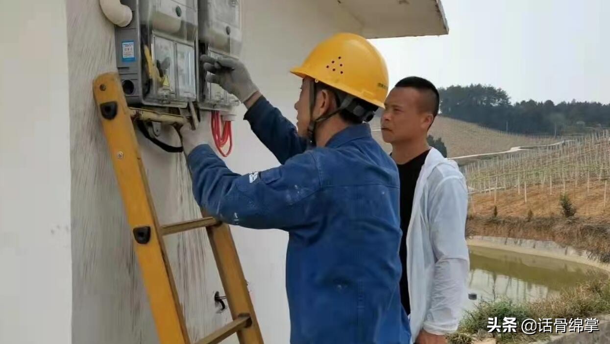 保障用电远水也能解近渴北川70亩猕猴桃幼苗“喝上水”