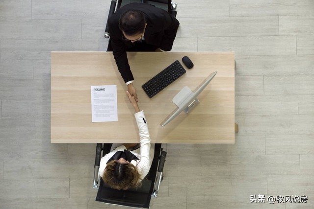 面试官提问离职原因怎么解决,求职者面试前常问的问题人事回复