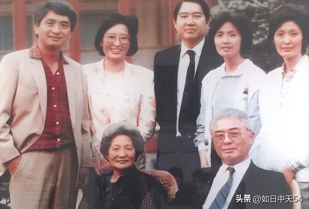 荣毅仁夫人杨鉴清，与丈夫相濡以沫近70年，自己还高寿的秘诀