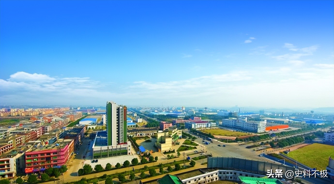 “旺旺”创始人蔡衍明，从不学无术到台湾首富，靠的竟是一条狗