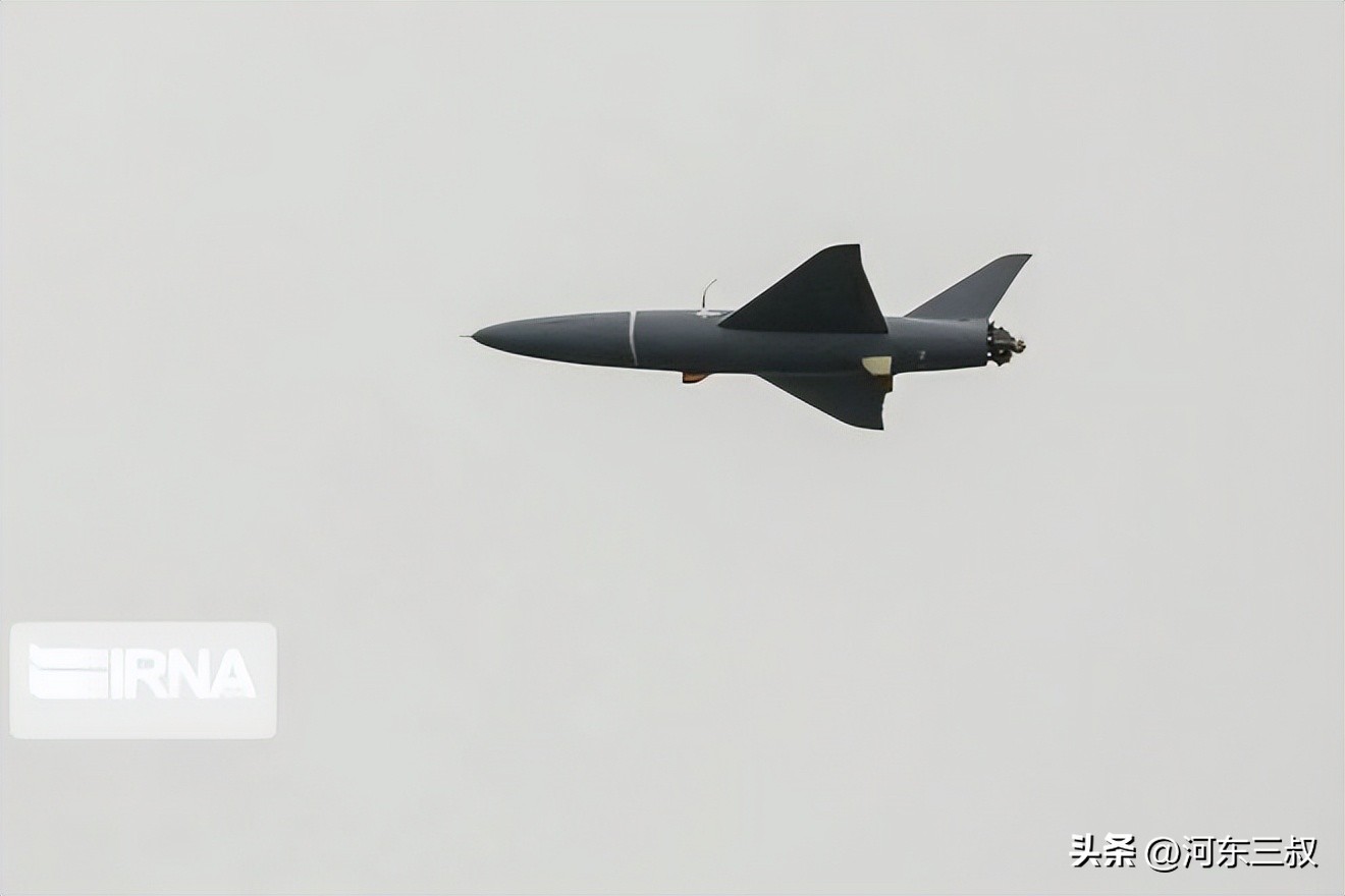 海马斯的噩梦，航程2000公里，伊朗新式无人机运抵俄罗斯