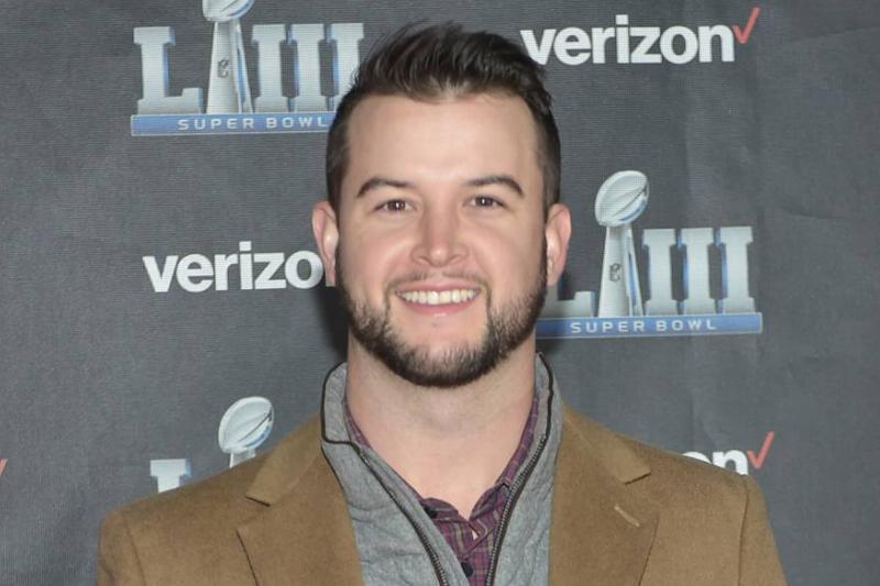 运动员用他们的第一笔大薪水买了什么？