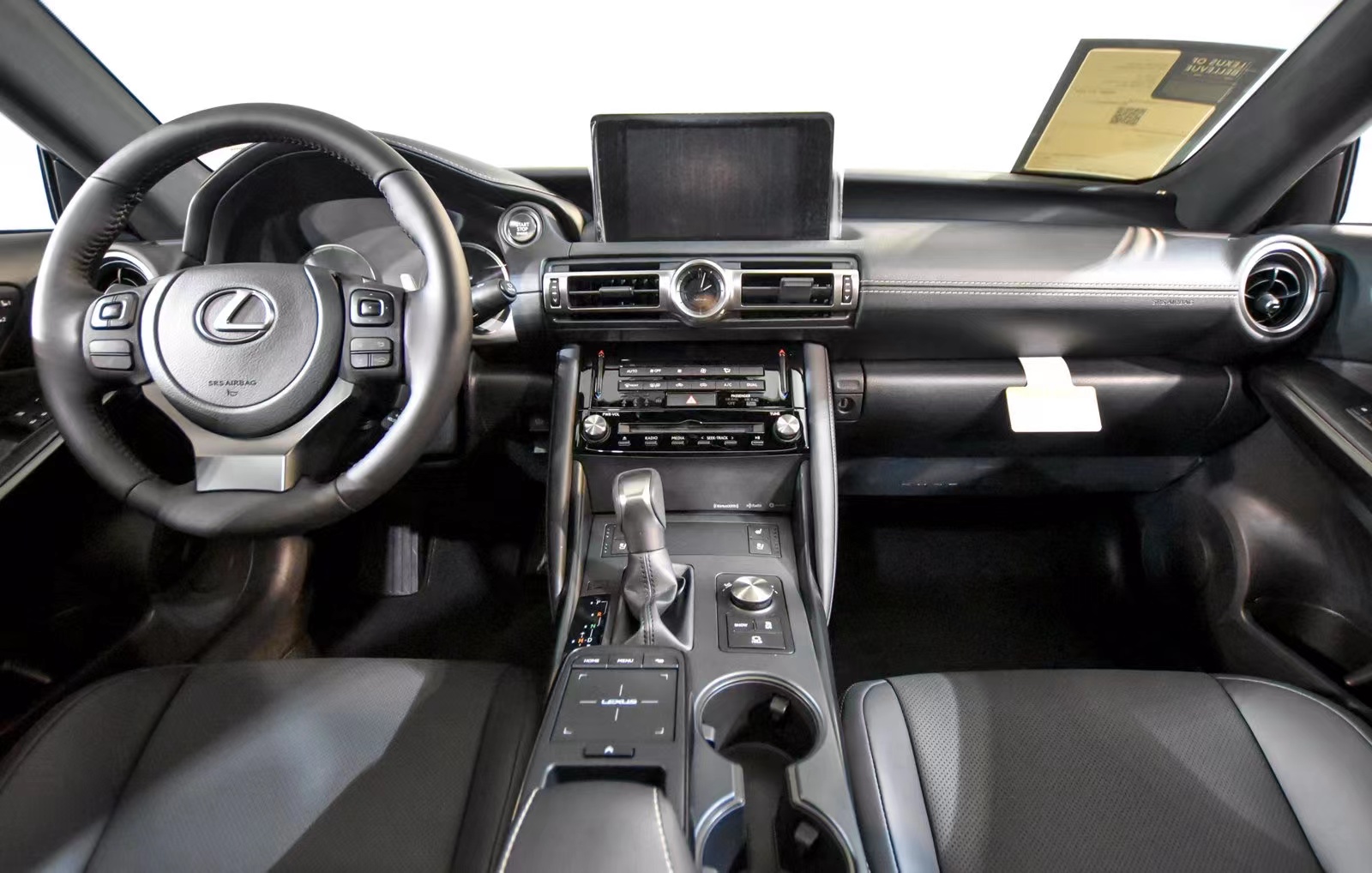 全新雷克萨斯is这上头的高级感,2024款雷克萨斯is大换代