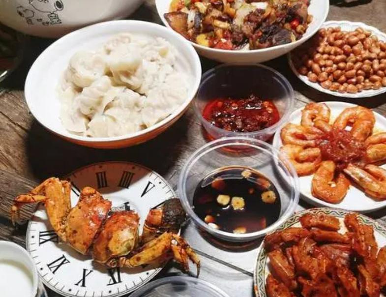 男子被女网友约饭后续,男子约女网友被报警