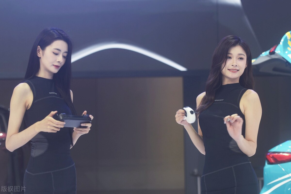 上海车展宾利女销售后续,上海车展宾利女销售被曝