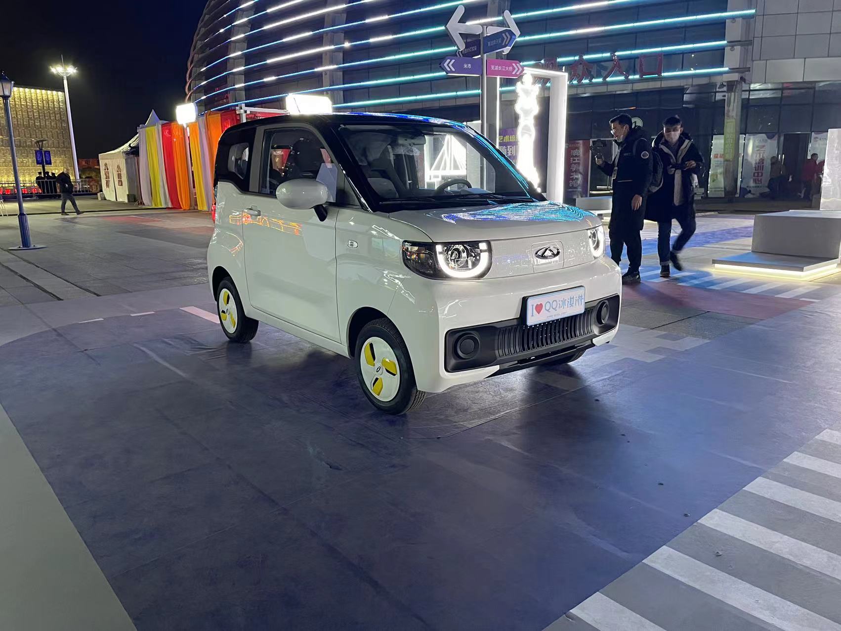 奇瑞qq冰淇淋和东风风光miniev,奇瑞qq冰淇淋第一批车是不是好车