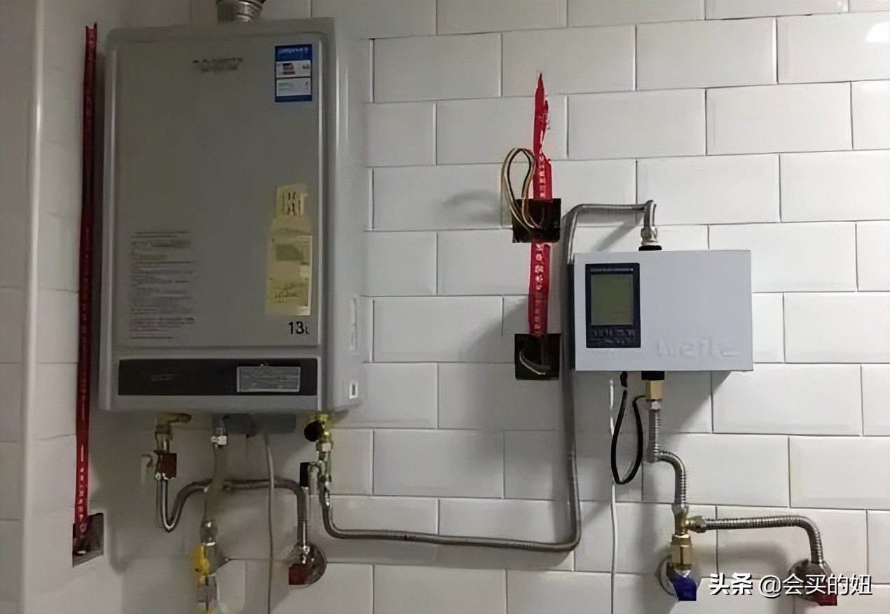 热水器装燃气的好还是电热水器好,燃气热水器和电热水器的区别视频
