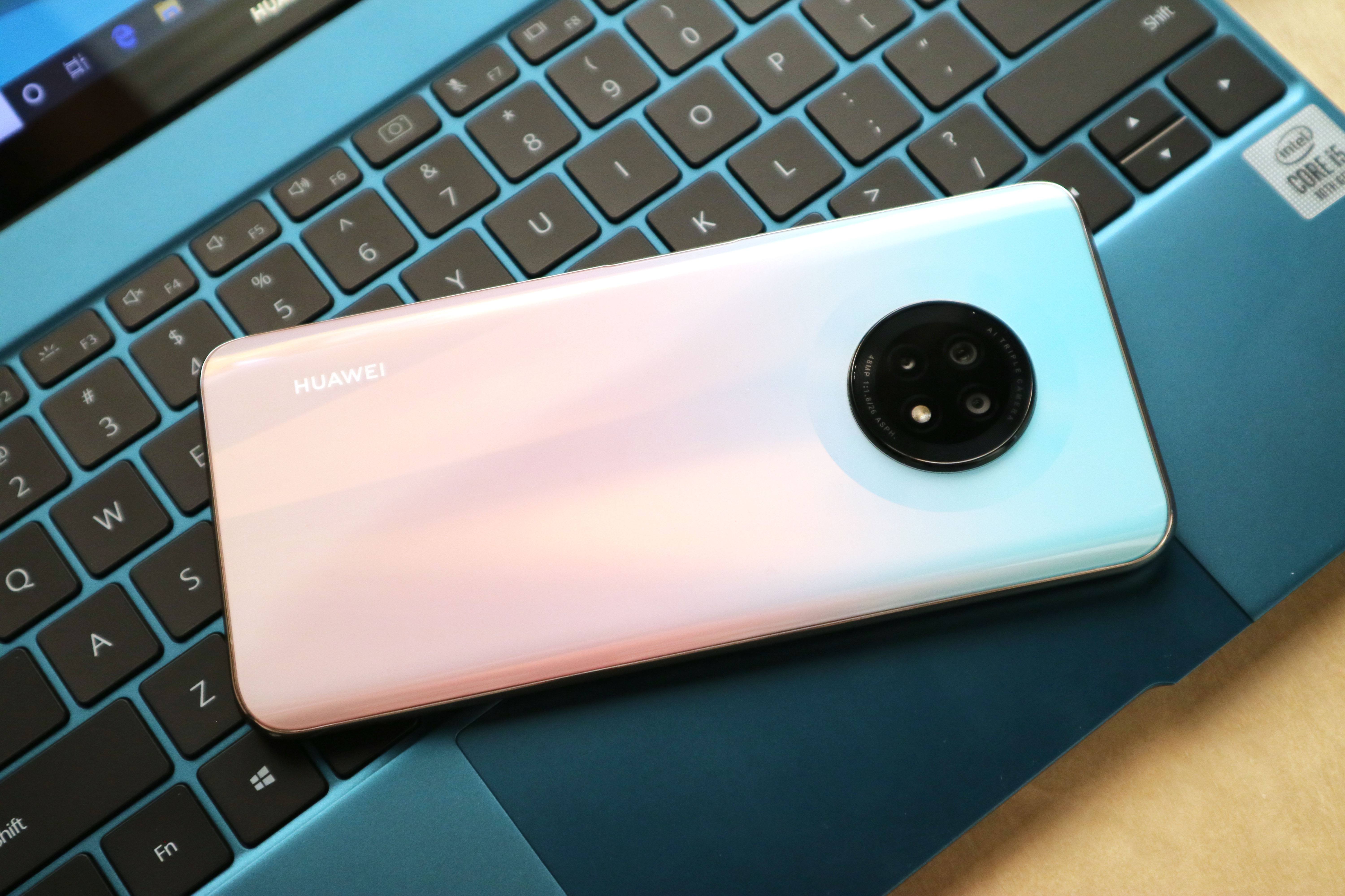 华为mate305g版2022年值得买吗,华为nova8pro2022年值得入手吗