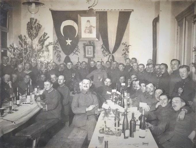 为什么伊斯兰寺里有月牙,伊斯兰教为什么会出现