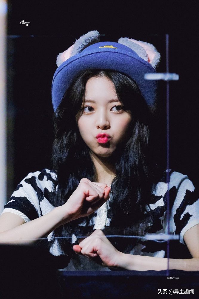 漂亮的兔牙圆脸女明星,十大兔牙的女明星