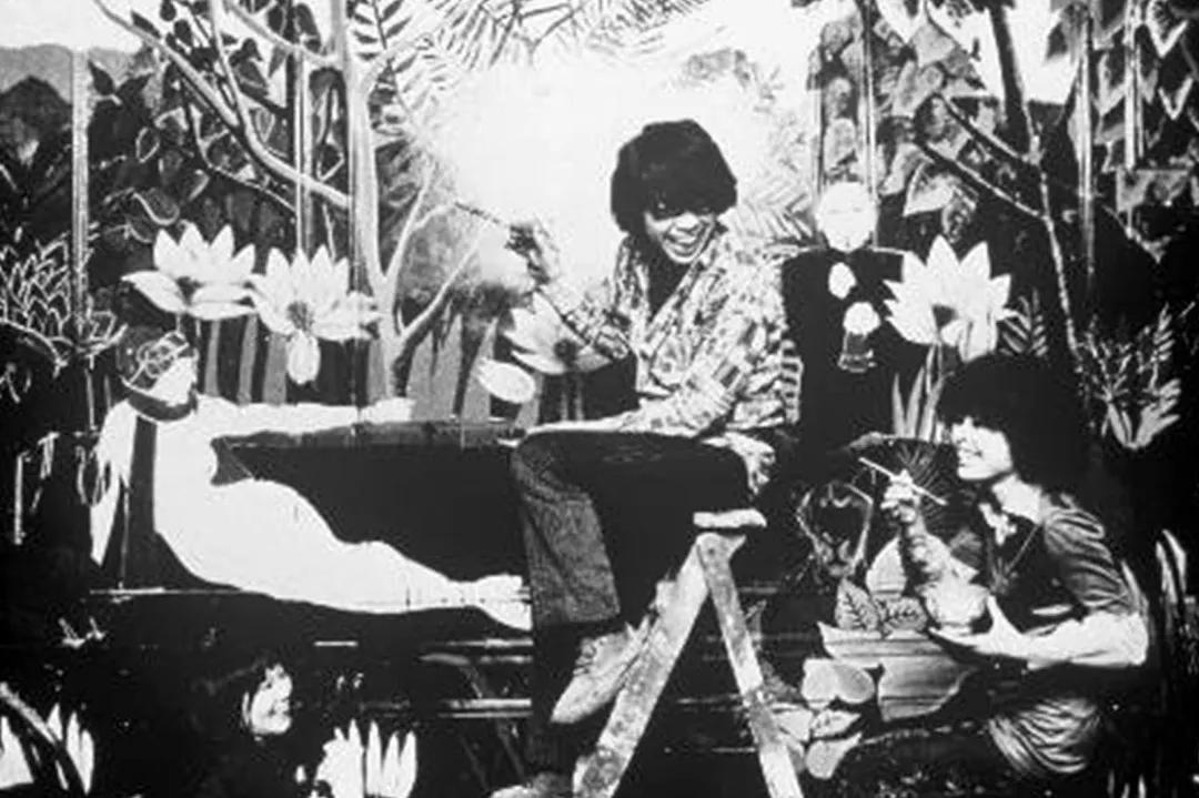 从里原宿走向巴黎，Nigo交上KENZO首份答卷