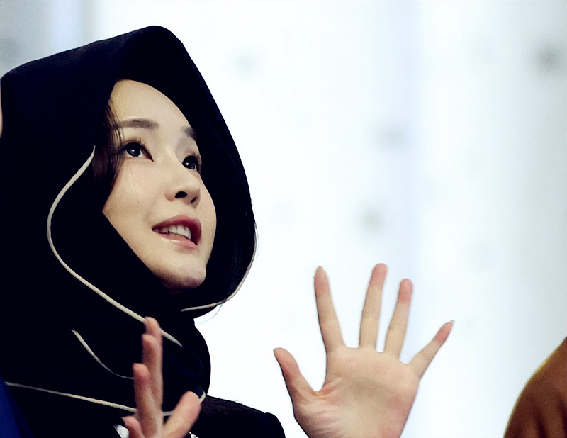 韩国第一夫人金建希着装图片,尹锡悦金建希访问阿联酋