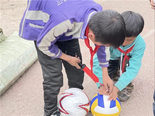 为中国足球梦想助力,为农村孩子筑梦爱心公益活动