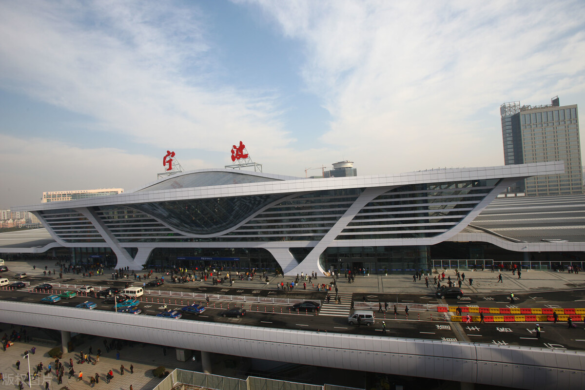 郑州东站发车,郑州东站途经的列车