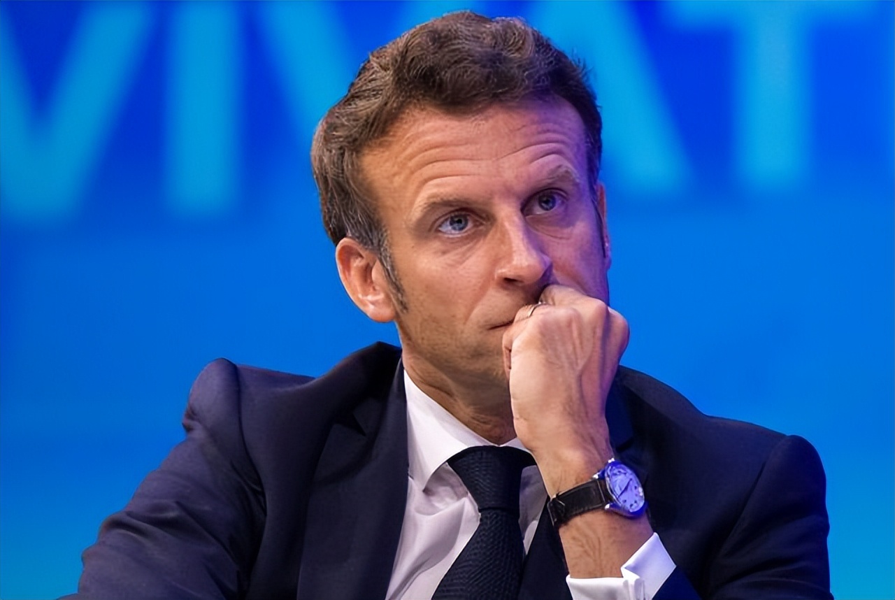 称霸世界80年,去美元潮为何偏发生在2023年?毛主席的话正在应验