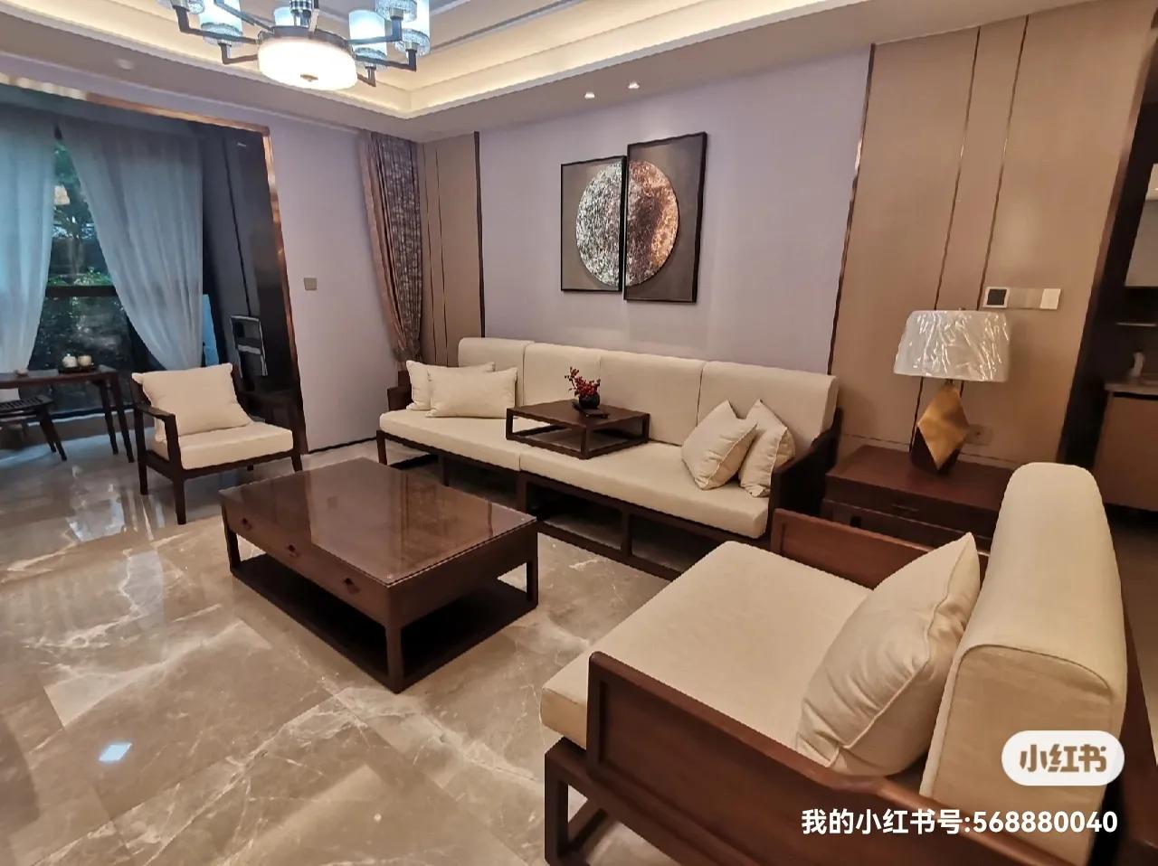 新中式与轻奢结合时尚感强烈,轻奢家新中式