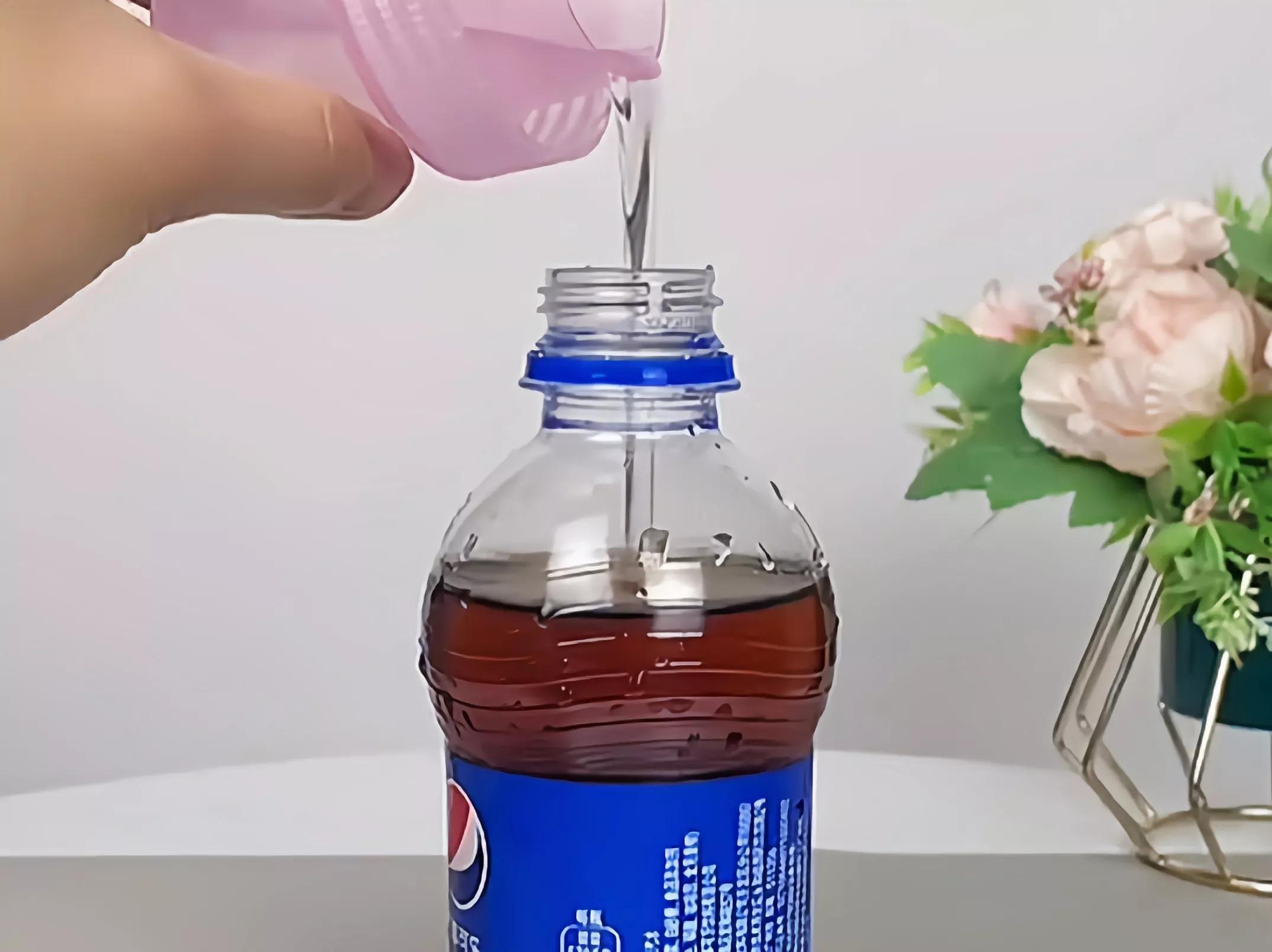 只用小苏打和白醋做胶水,不用小苏打光用牙膏做胶水