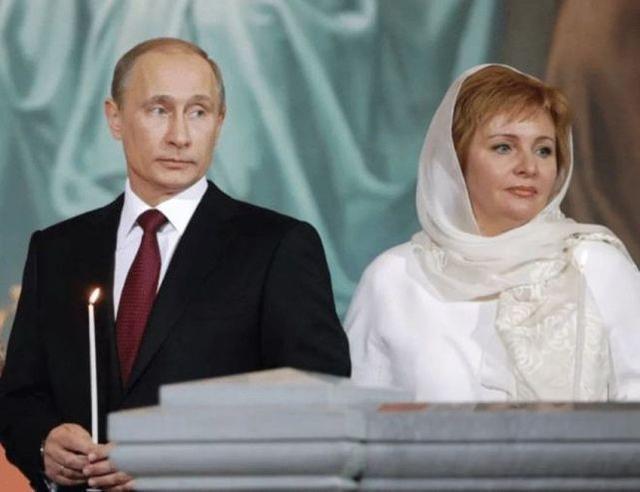 普京当选总统后第一件事,普京当选总统后流泪讲话视频