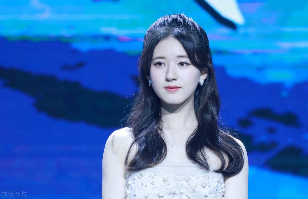 赵露思上海迪士尼同款包包,香奈儿包包菱格香芋紫赵露思