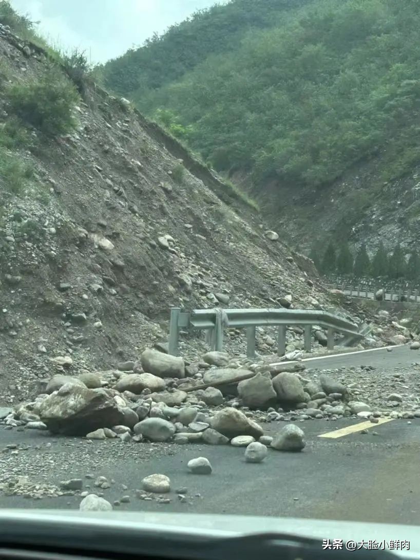 河北涞水泥石流视频,涞水汤家庄泥石流