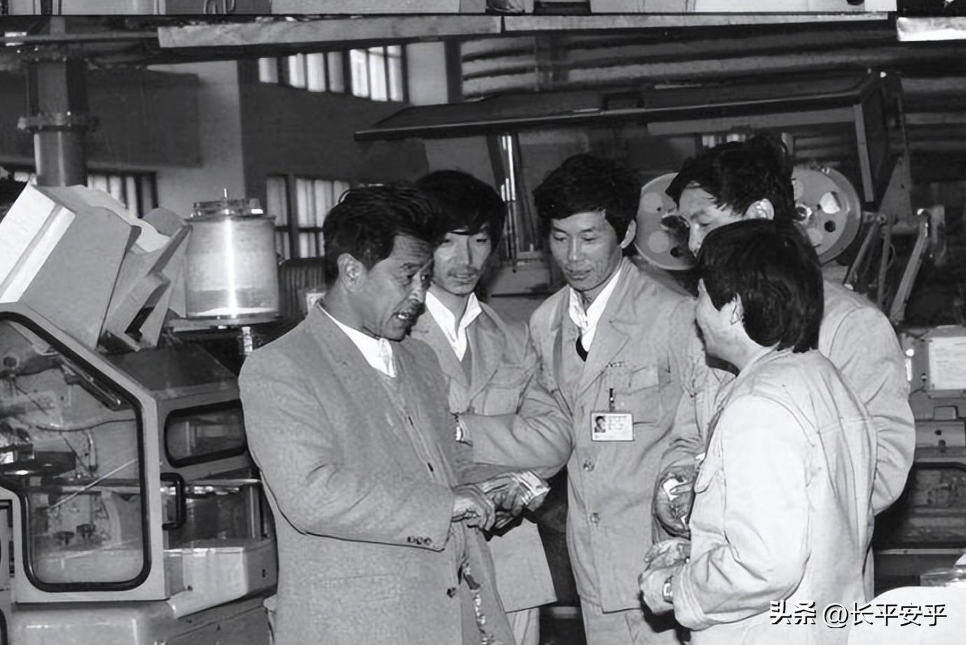 90年代抽红塔山属于什么档次,90年代红塔山味道