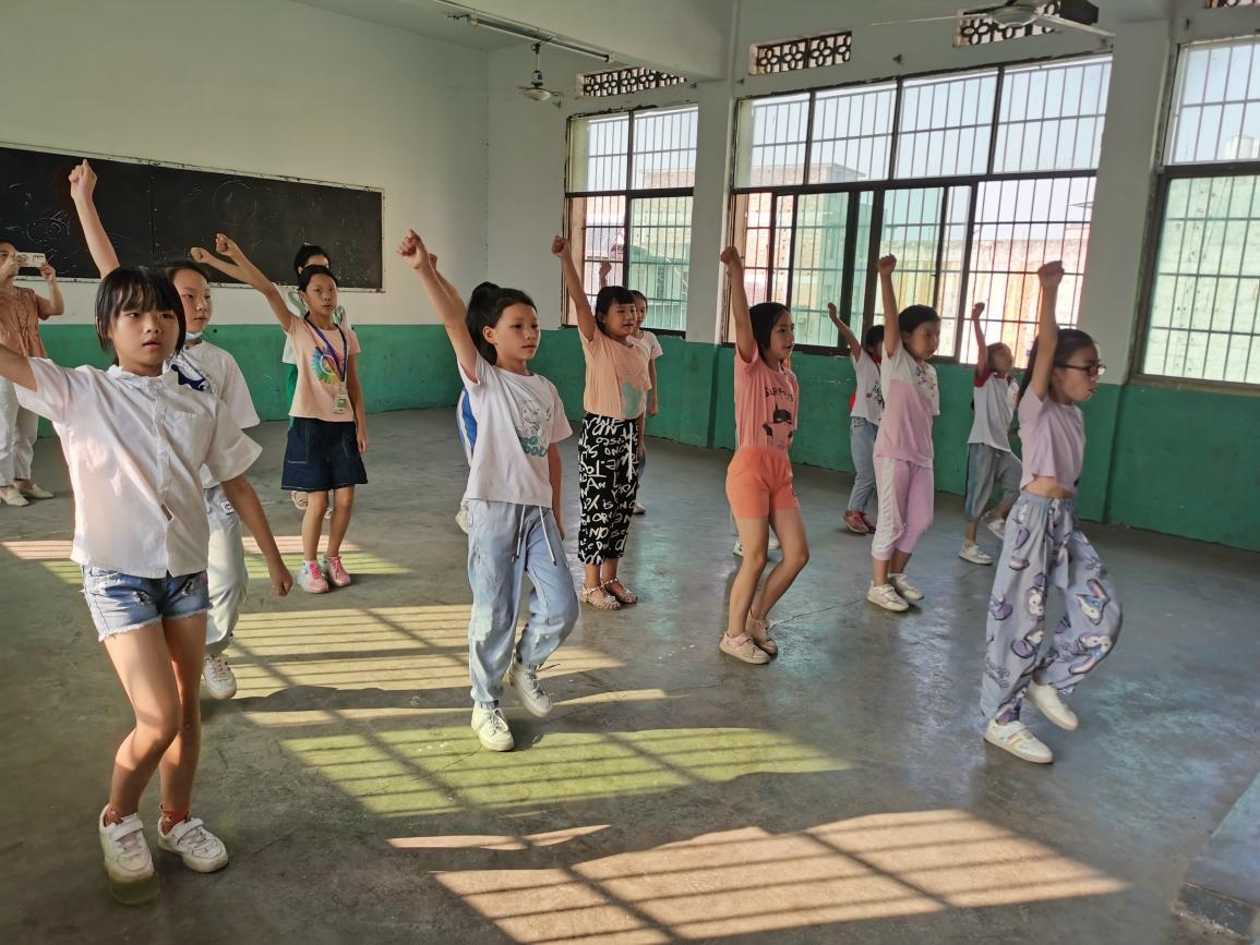 课后服务双减案例,课后服务双减视频