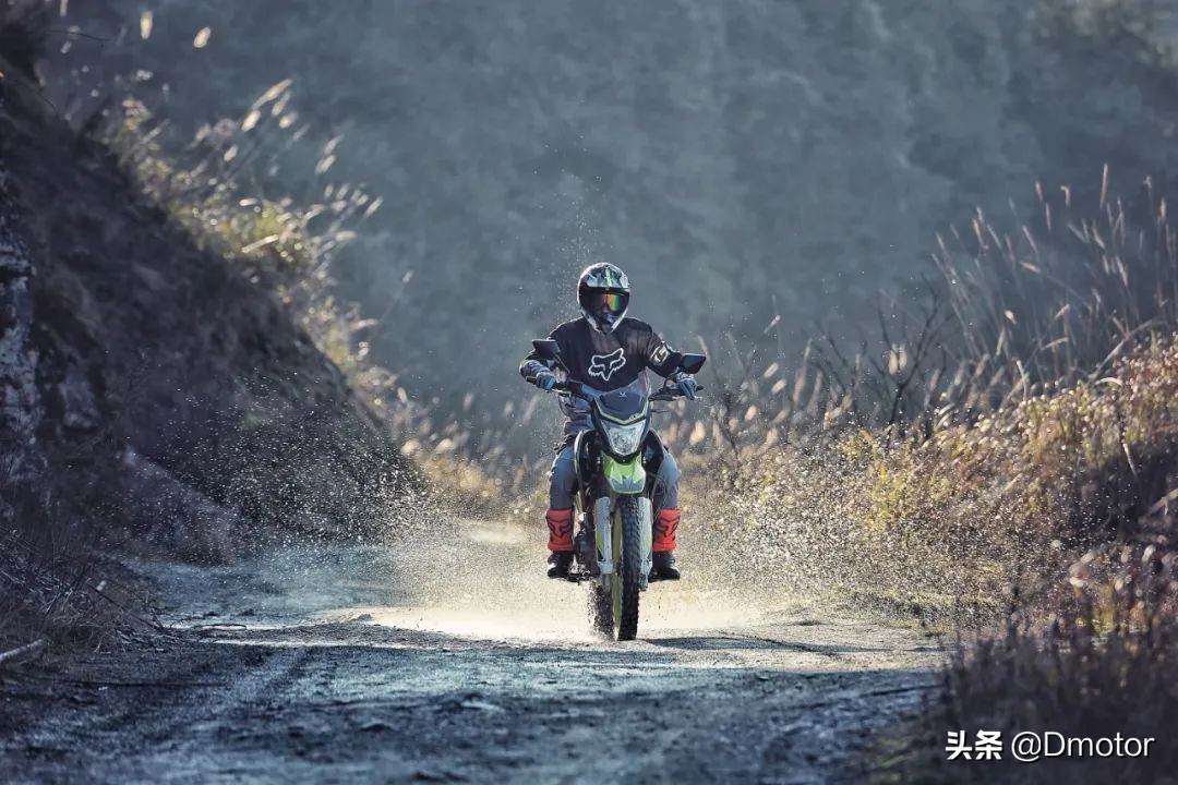 力帆250越野vs宗申沙漠飞狐250x越野,宗申250x越野改街车